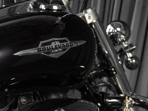 Suzuki Intruder C1800R (VLR 1800) 2011 года, 1156000 рублей, Тюмень