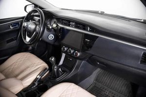 Седан Toyota Corolla 2013 года, 1329000 рублей, Пермь
