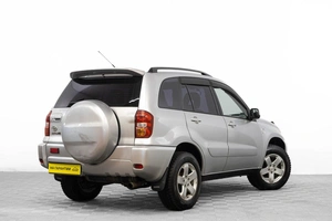 Внедорожник Toyota RAV4 2004 года, 789000 рублей, Барнаул