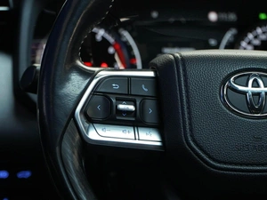 Внедорожник Toyota Land Cruiser 2021 года, 7799077 рублей, Москва