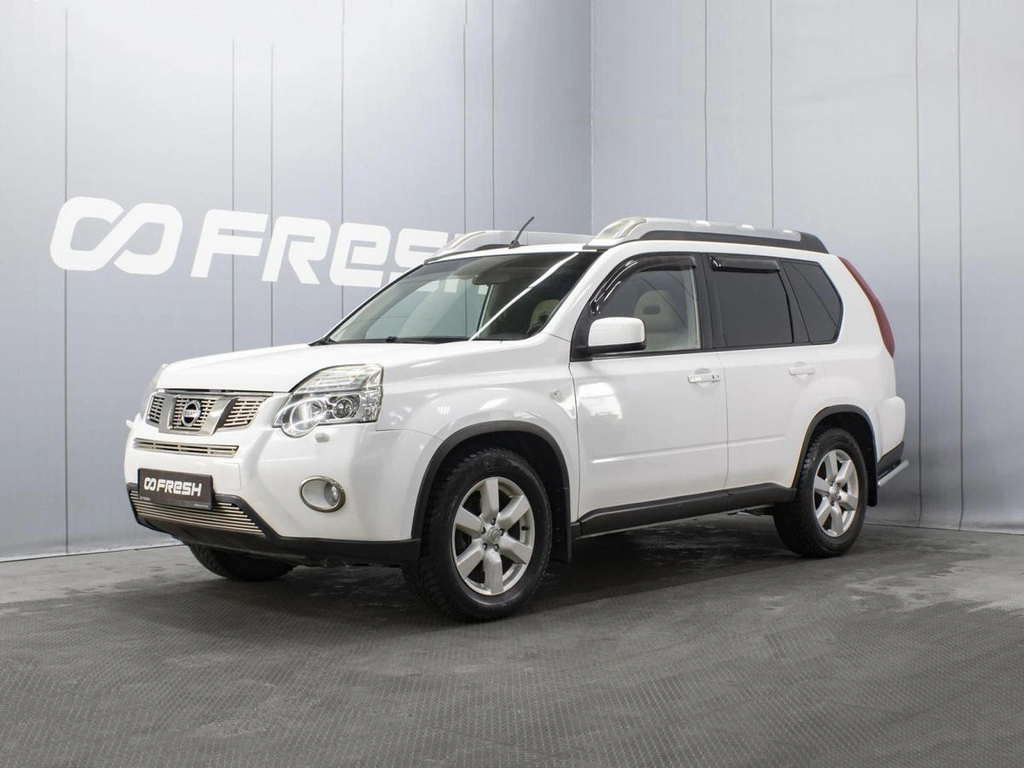 Внедорожник Nissan X-Trail 2011 года, 1350000 рублей, Омск