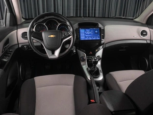Седан Chevrolet Cruze 2012 года, 679000 рублей, Тюмень