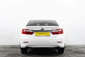Седан Toyota Camry 2012 года, 1489000 рублей, Сургут