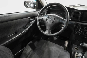 Седан Toyota Corolla 2002 года, 529000 рублей, Новокузнецк