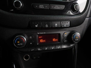 Хетчбэк Kia Ceed 2013 года, 924000 рублей, Воронеж
