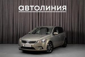 Хетчбэк Kia Ceed 2012 года, 670000 рублей, Красноярск