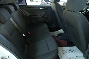 Лифтбек Volkswagen Polo 2021 года, 1609000 рублей, Омск