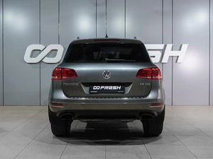 Внедорожник Volkswagen Touareg 2013 года, 2749000 рублей, Воронеж