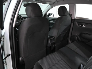 Хетчбэк Kia Rio X-Line 2018 года, 1339000 рублей, Аксай