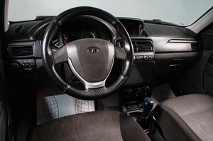 Седан ВАЗ (LADA) Priora 2017 года, 639000 рублей, Сургут