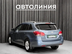 Универсал Chevrolet Cruze 2013 года, 890000 рублей, Красноярск