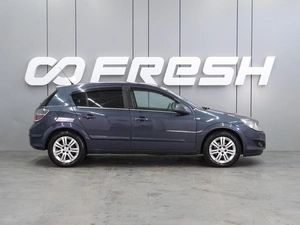 Хетчбэк Opel Astra 2011 года, 639000 рублей, Воронеж