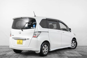 Минивэн Honda Freed 2014 года, 1199000 рублей, Кемерово
