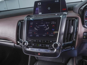 Седан Toyota Crown 2019 года, 3180000 рублей, Ростов-на-Дону