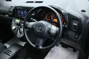 Минивэн Toyota Wish 2006 года, 958000 рублей, Солонцы