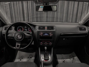 Седан Volkswagen Jetta 2012 года, 949000 рублей, Красноярск