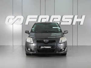Хетчбэк Toyota Auris 2008 года, 640000 рублей, Красный Пахарь