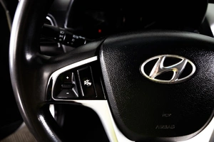 Седан Hyundai Solaris 2012 года, 899000 рублей, Пермь