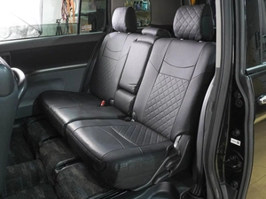 Минивэн Toyota Isis 2009 года, 1484000 рублей, Воронеж