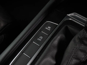 Седан Volkswagen Passat 2015 года, 1329000 рублей, Воронеж