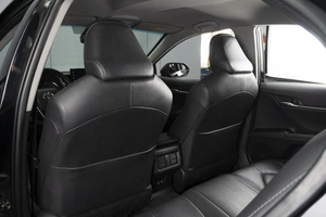 Седан Toyota Camry 2022 года, 2850000 рублей, Омск