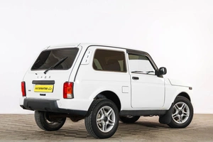 Внедорожник ВАЗ (LADA) 4x4 (Нива) 2018 года, 699000 рублей, Тюмень