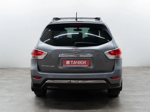 Внедорожник Nissan Pathfinder 2015 года, 2060000 рублей, Красноярск