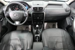 Внедорожник Nissan Terrano 2017 года, 1199000 рублей, Омск