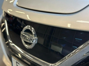 Хетчбэк Nissan Leaf 2019 года, 1897000 рублей, Красноярск