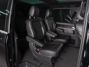 Минивэн Mercedes-benz V-класс 2017 года, 5230000 рублей, Красный Пахарь