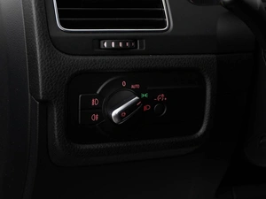 Внедорожник Volkswagen Touareg 2012 года, 1969050 рублей, Москва