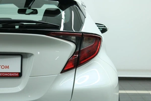 Внедорожник Toyota C-HR 2020 года, 2800000 рублей, Красноярск