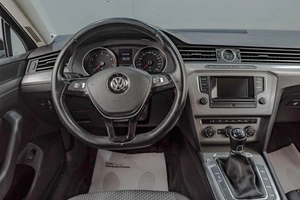 Седан Volkswagen Passat 2015 года, 1519000 рублей, Челябинск