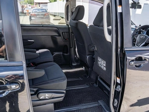 Минивэн Toyota Voxy 2014 года, 1699000 рублей, Краснодар