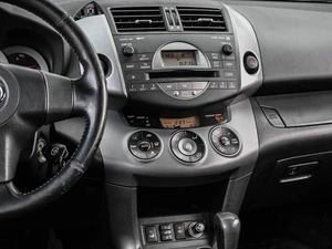 Внедорожник Toyota RAV4 2005 года, 1149000 рублей, Кирилловка