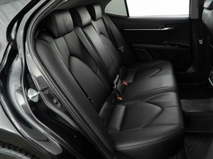 Седан Toyota Camry 2020 года, 2269050 рублей, Москва