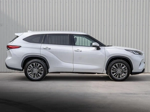 Внедорожник Toyota Highlander 2025 года, 5670000 рублей, Краснодар