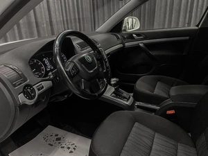 Лифтбек Skoda Octavia 2012 года, 849000 рублей, Красноярск