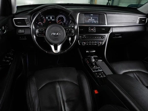 Седан Kia Optima 2018 года, 1746000 рублей, Воронеж