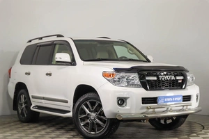 Внедорожник Toyota Land Cruiser 2014 года, 3649000 рублей, Пермь