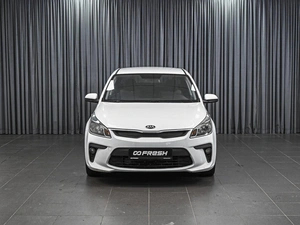 Седан Kia Rio 2018 года, 915111 рублей, Ставрополь
