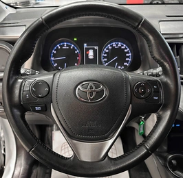 Внедорожник Toyota RAV4 2018 года, 2380000 рублей, Красноярск