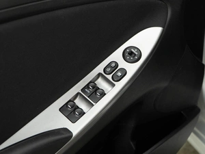 Седан Hyundai Solaris 2015 года, 998999 рублей, Москва