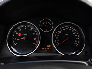 Седан Opel Astra 2014 года, 625000 рублей, Краснодар