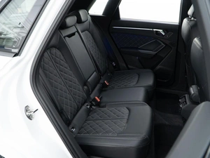 Внедорожник Audi Q3 2025 года, 5249050 рублей, Москва