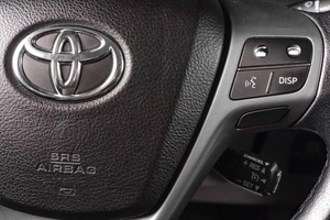 Седан Toyota Avensis 2010 года, 1039000 рублей, Тюмень