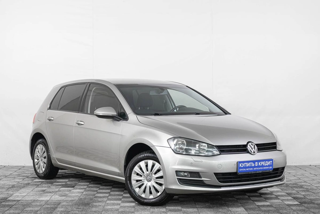 Хетчбэк Volkswagen Golf 2013 года, 1099000 рублей, Кемерово