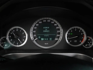 Седан Mercedes-benz E-класс 2011 года, 1299000 рублей, Воронеж