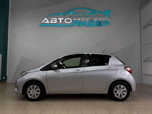 Хетчбэк Toyota Vitz 2018 года, 799000 рублей, Красноярск