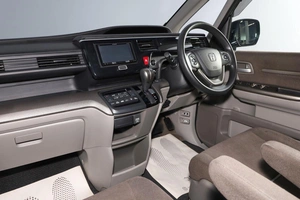 Минивэн Honda Stepwgn 2016 года, 1999000 рублей, Новосибирск